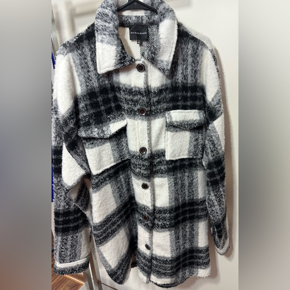 Buckle Black Plaid Shacket / Jacket – Cozy & Trendy ✨